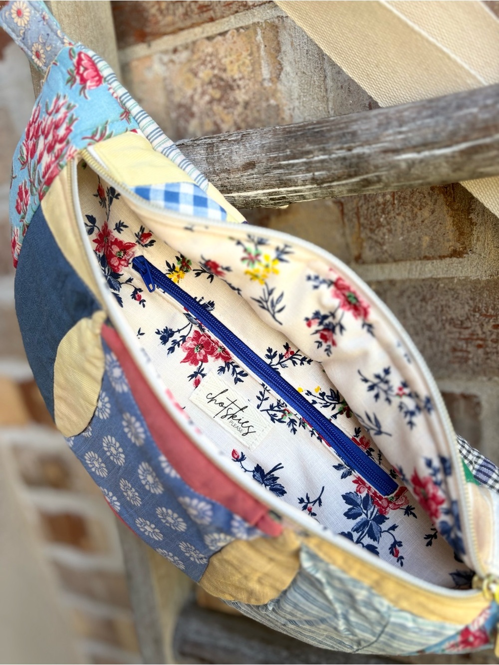 Handmade Medium-Sized Vintage Quilted Bum-Bag / Crossbody - Picture 3 of 6